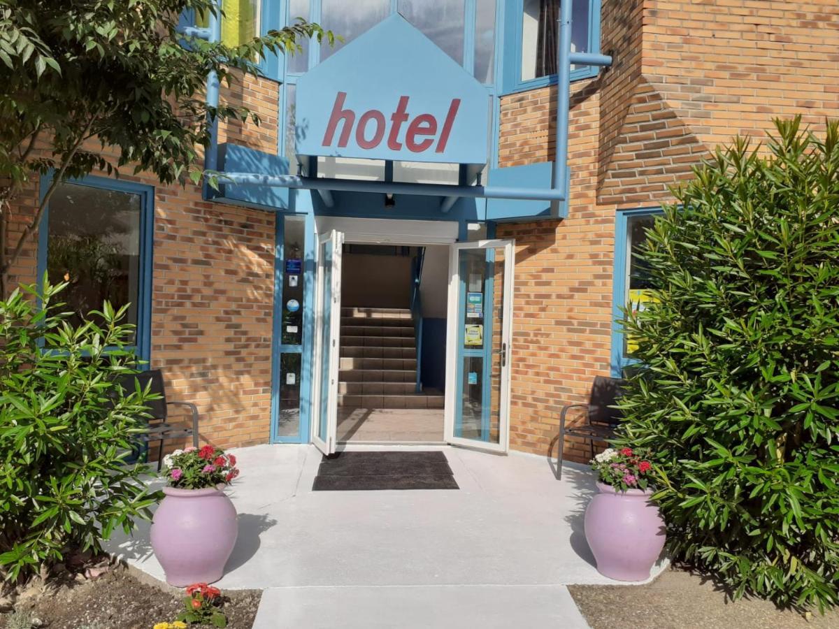 Confortel Avignon Tgv Hotel Buitenkant foto