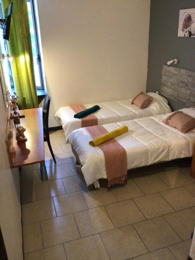 Confortel Avignon Tgv Hotel Buitenkant foto