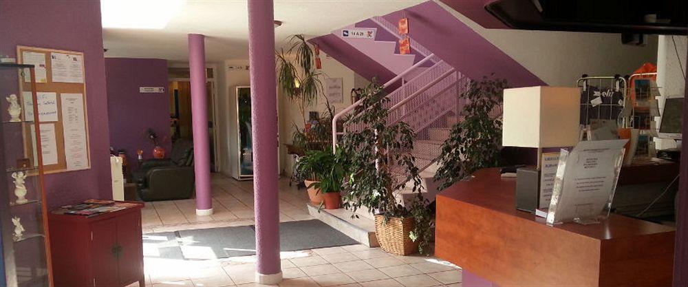 Confortel Avignon Tgv Hotel Buitenkant foto